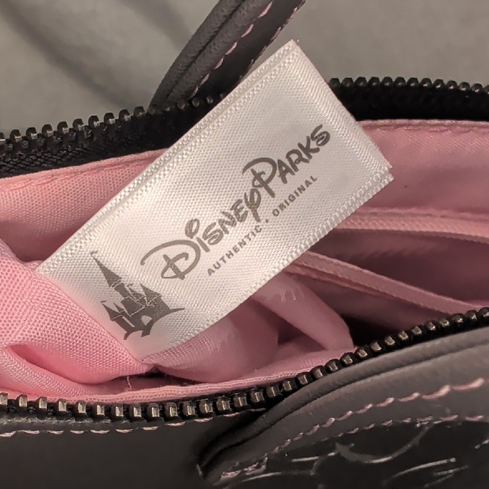 Gray Handbag With Character Design - image 3